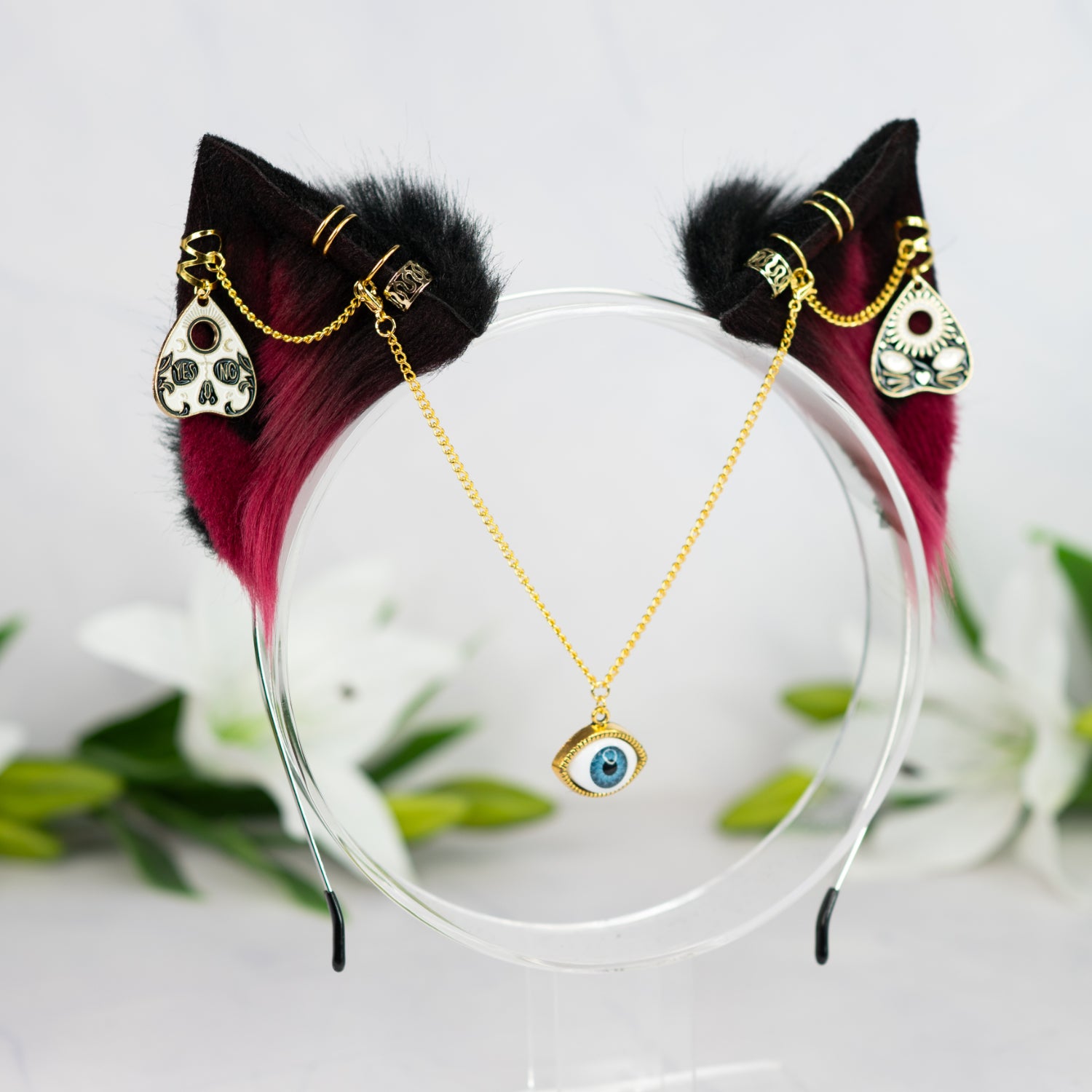 Bewitched vision kitten (Crimson / gold)