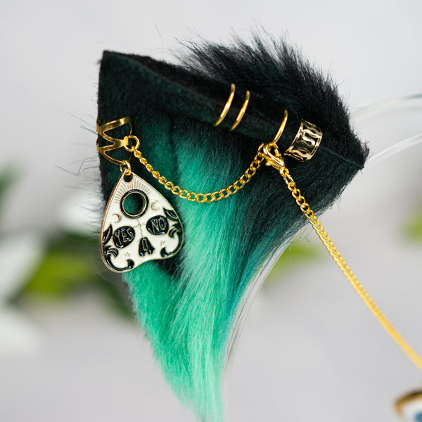 Bewitched vision kitten (Green / gold)
