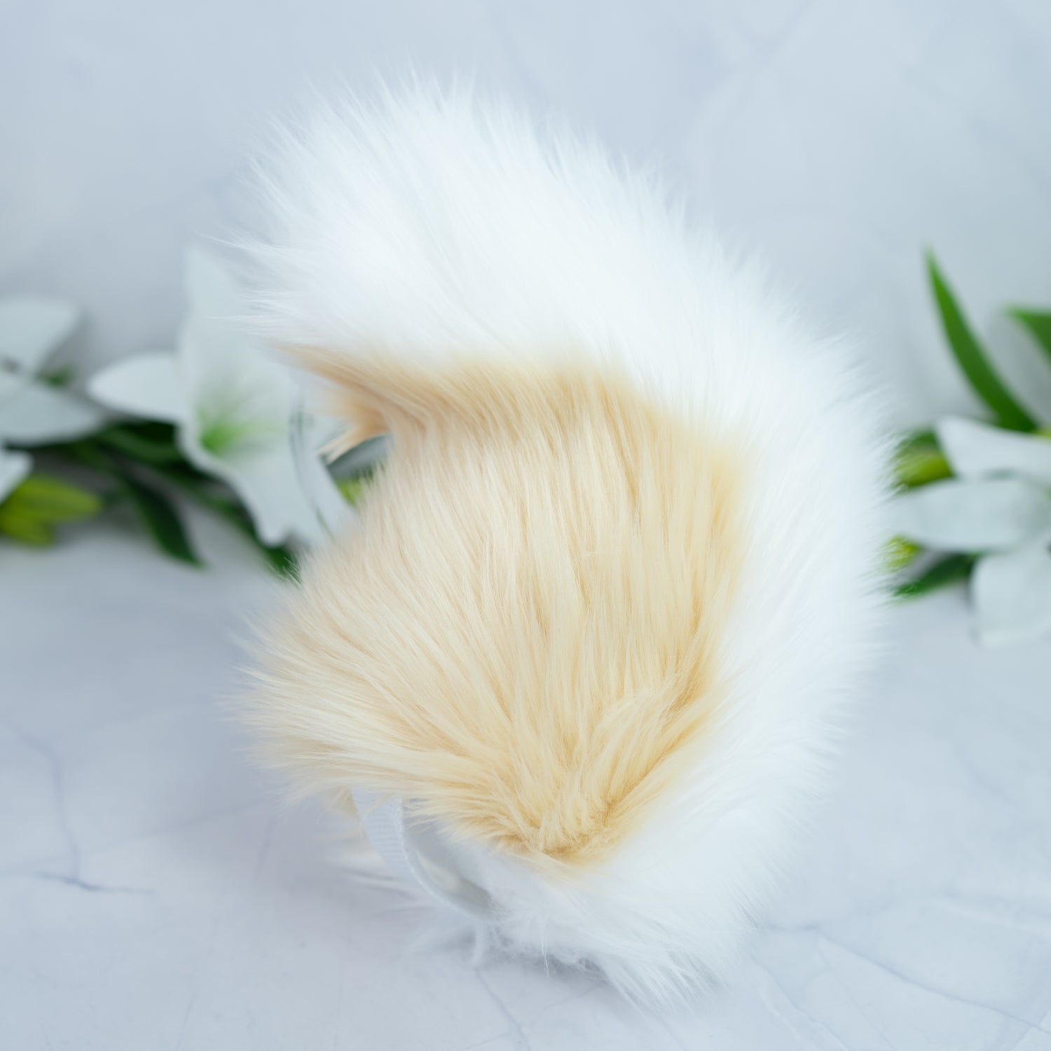 Bunny/Deer tail (blonde/white)