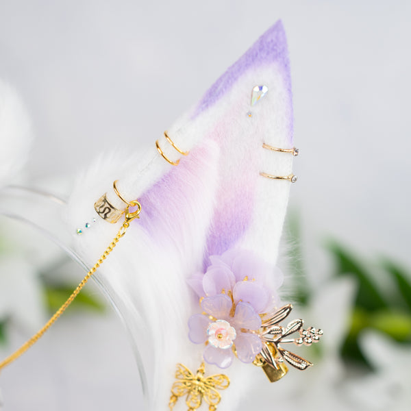 Lilac blossom fox ears