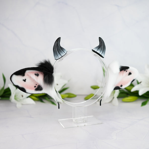 Classic cow ears - Mismatched