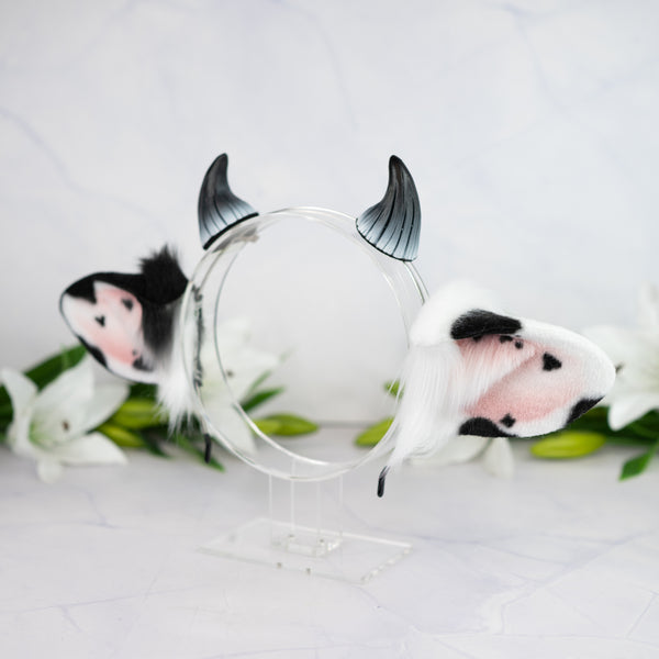 Classic cow ears - Mismatched