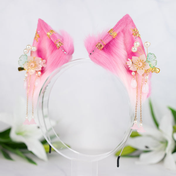 Vibrant Spring cat ears