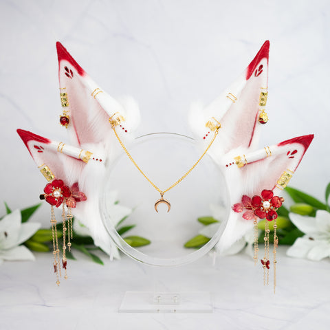 Shrine kitsune goddess