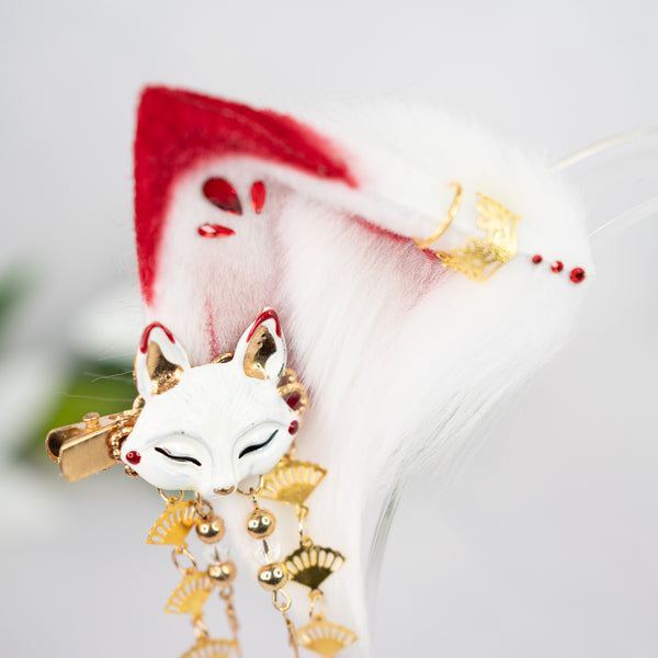 Shrine kitten ears