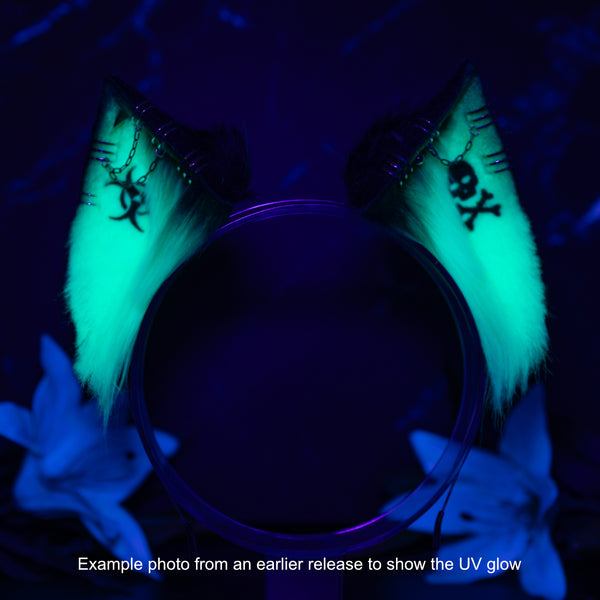 Toxic green cat ears (UV)