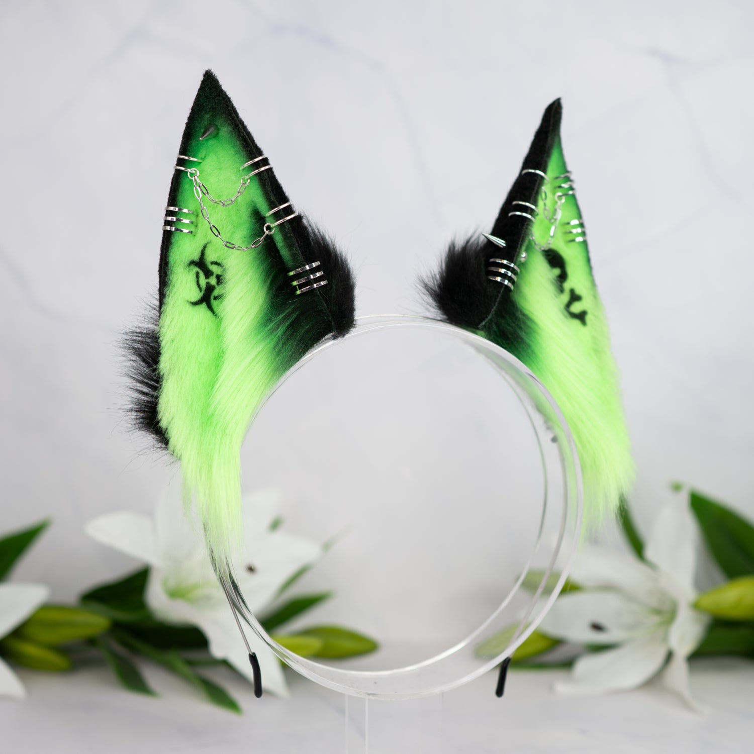 Toxic green fox ears (UV)