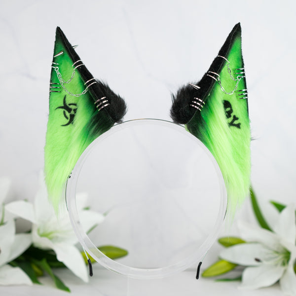 Toxic green fox ears (UV)