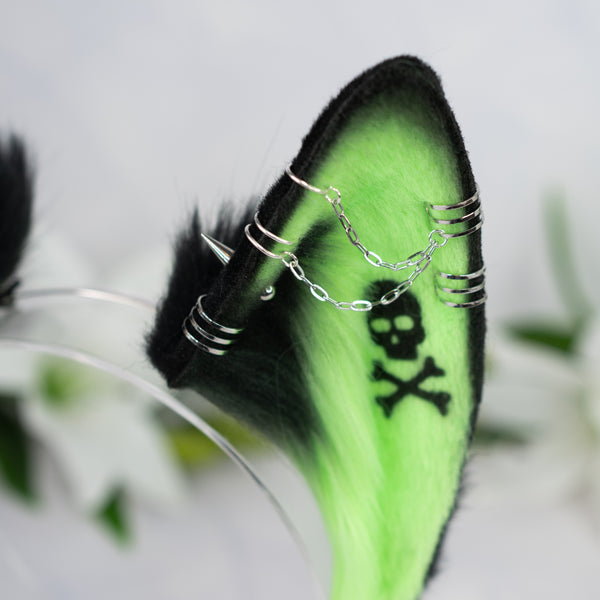 Toxic green wolf ears (UV)