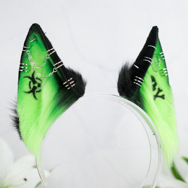 Toxic green wolf ears (UV)