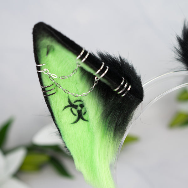 Toxic green wolf ears (UV)