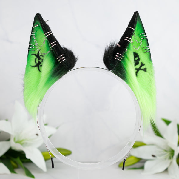 Toxic green wolf ears (UV)