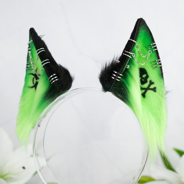 Toxic green wolf ears (UV)